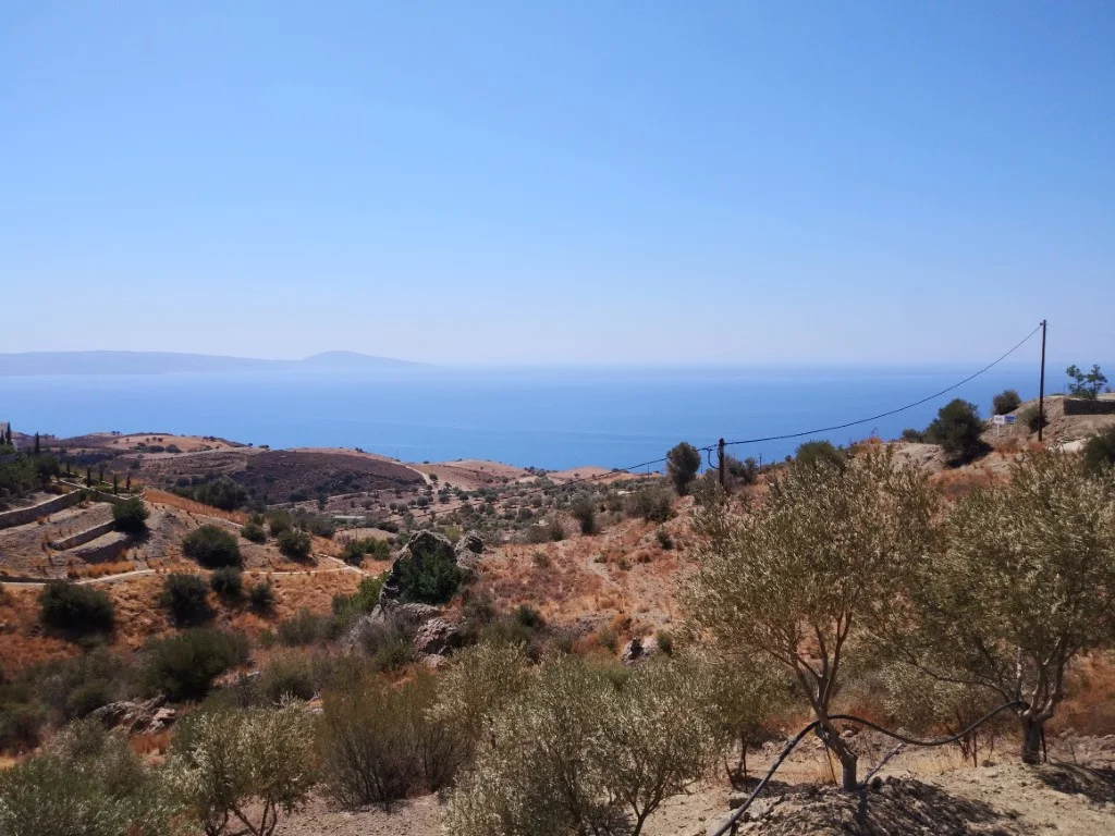 Buildable land near Agios Georgios.