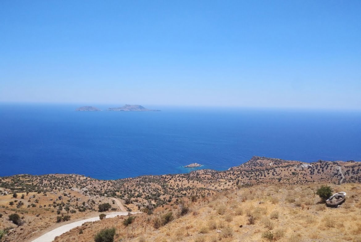 Large Plot near Agios Pavlos
