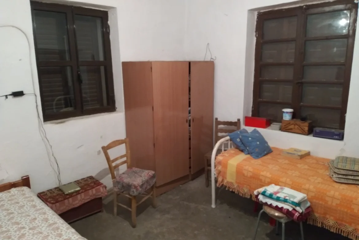 Traditional house in Apodoulou.
