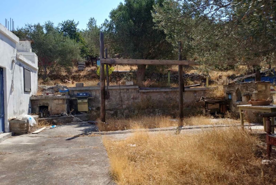 Large plot of 70.000 sq.m. with building in the area of Agia Galini