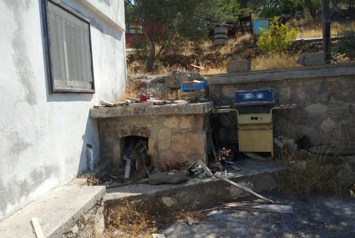 Large plot of 70.000 sq.m. with building in the area of Agia Galini