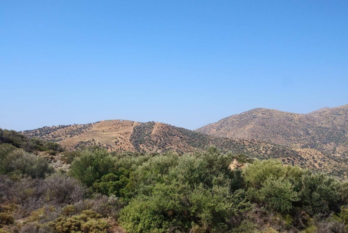 Large plot of 70.000 sq.m. with building in the area of Agia Galini