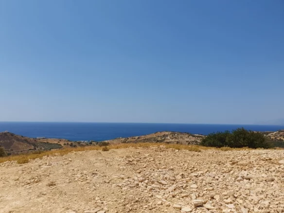 Land of 20.000 sq.m. in the area of Triopetra.