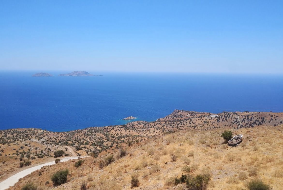 Large Plot near Agios Pavlos