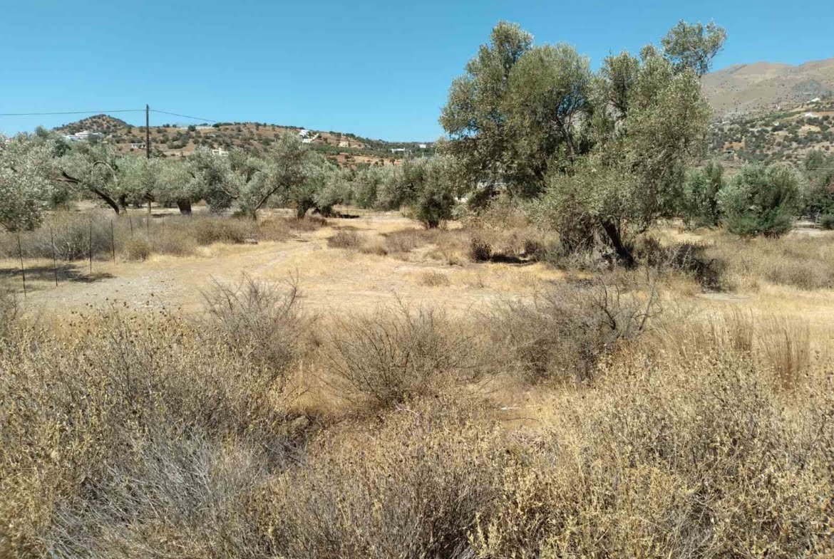 4.700 sq.m. plot of land in Agia Galini.