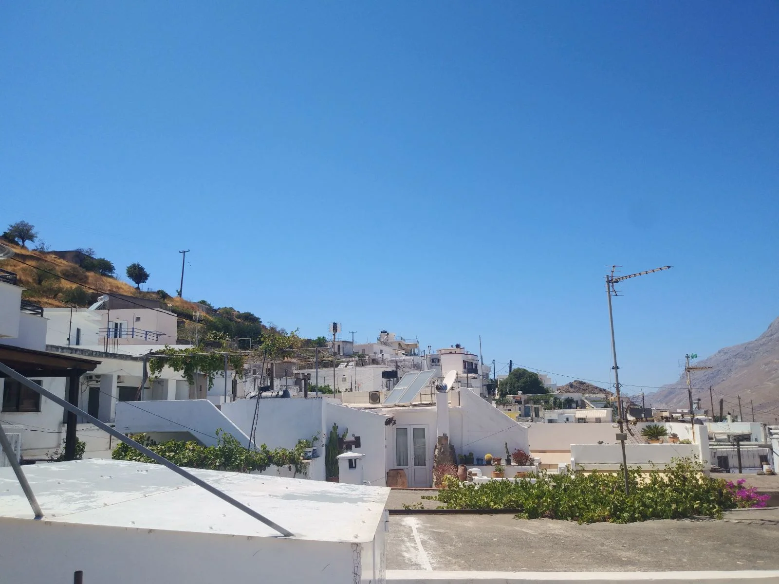 IMG-c872905bef93a9dd9ad95c9651f410fc-V Traditional stone house with mountain views in Melambes.