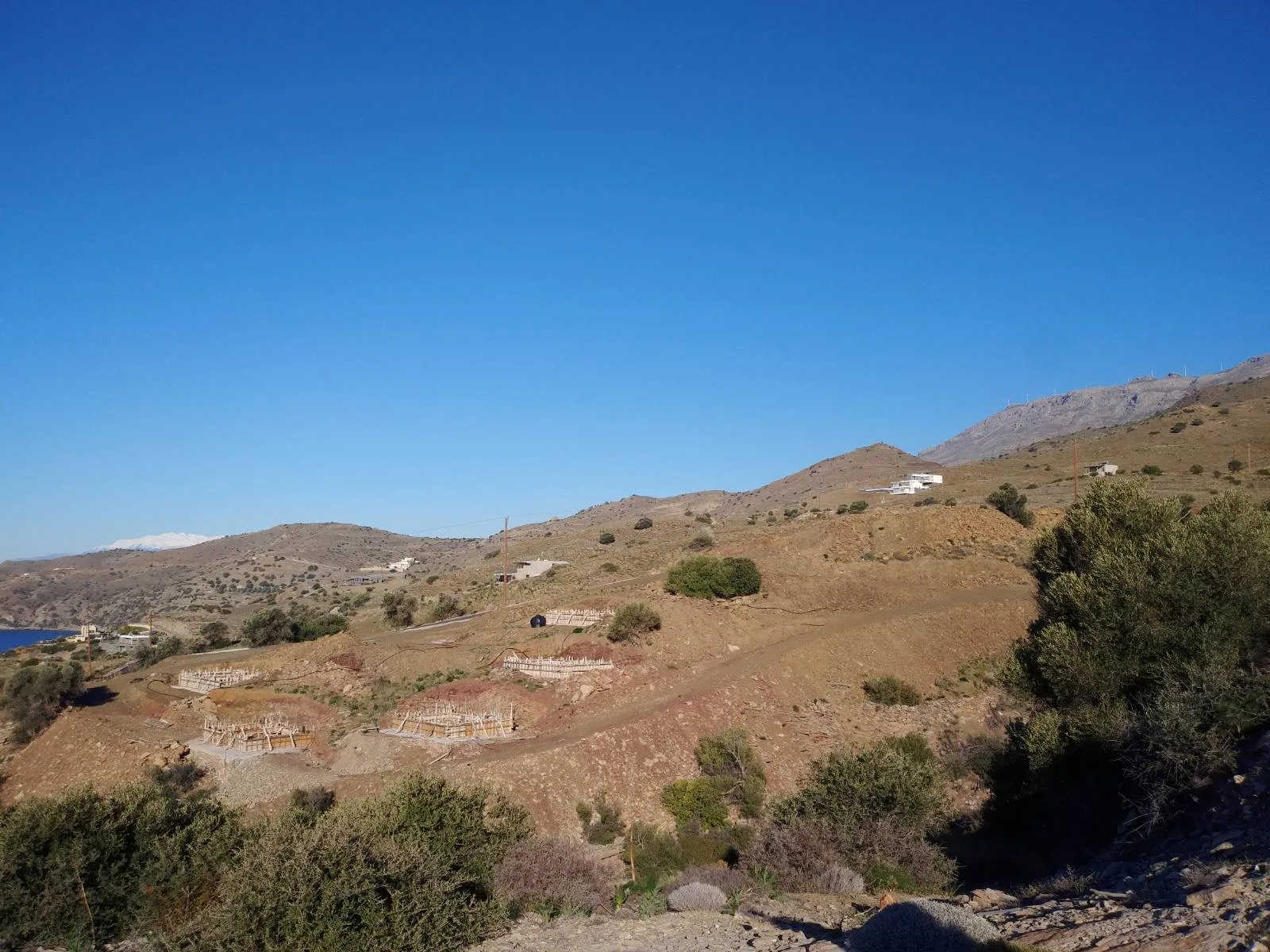 image00002 Huge plot of 11.600 sq.m. in the area of Agios Pavlos.