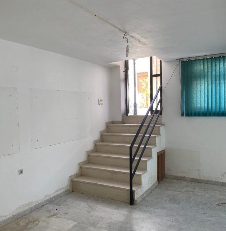 Rent business space in Agia Galini.