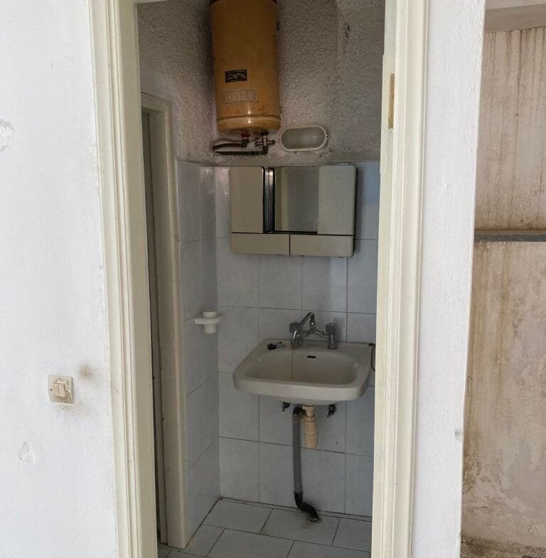 Rent business space in Agia Galini.