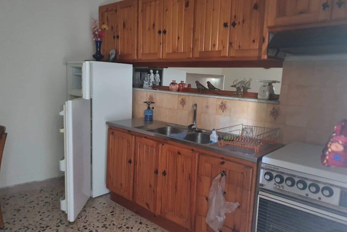 House 83 square meters for rent in Melambes.