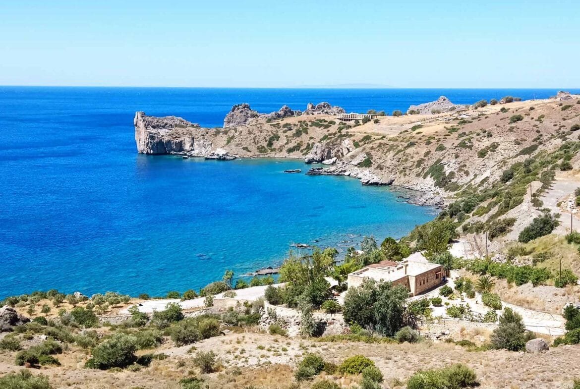 Plot of 4.298,23 square meters 70 meters from the sea.