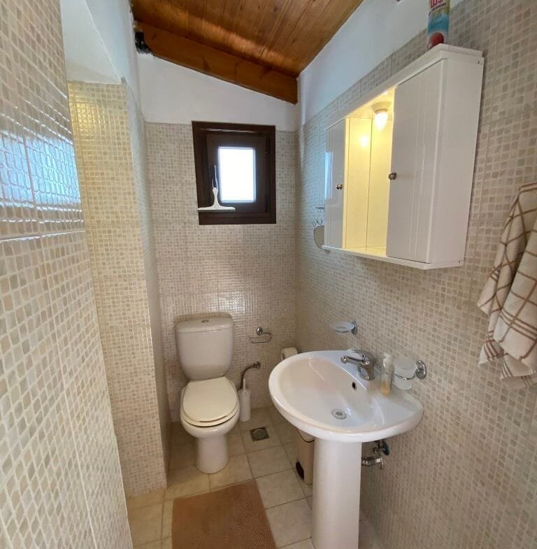 House 75 sqm for rent in Agia Galini.