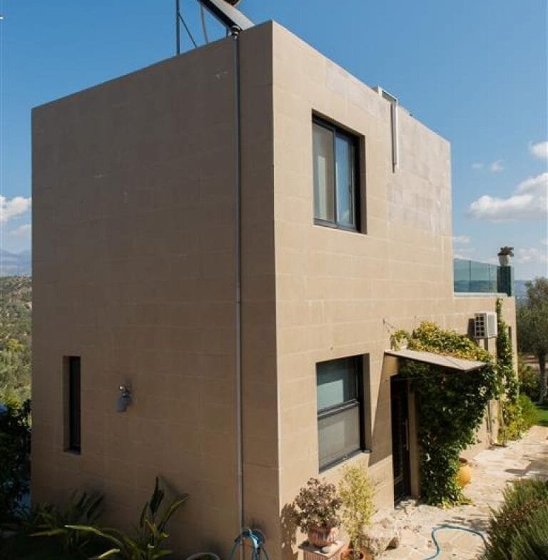 Two villas for sale in Kamilari.