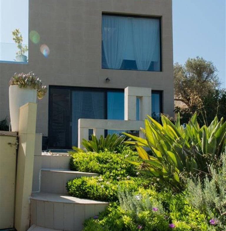 Two villas for sale in Kamilari.