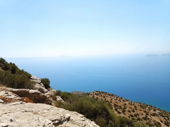 Plot of 27.500 square meters near Sactouria village.