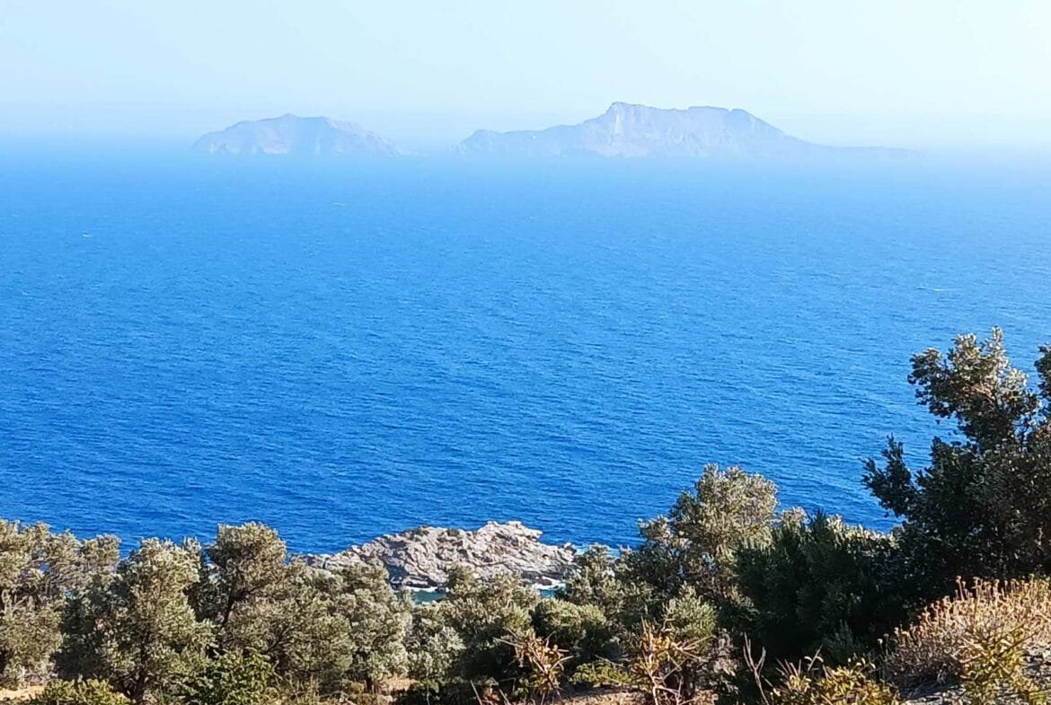 Plot of 5.700 sq.m. in Agios Pavlos.