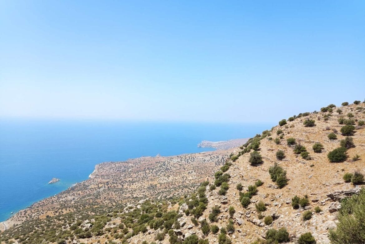 Plot of 27.500 square meters near Sactouria village.