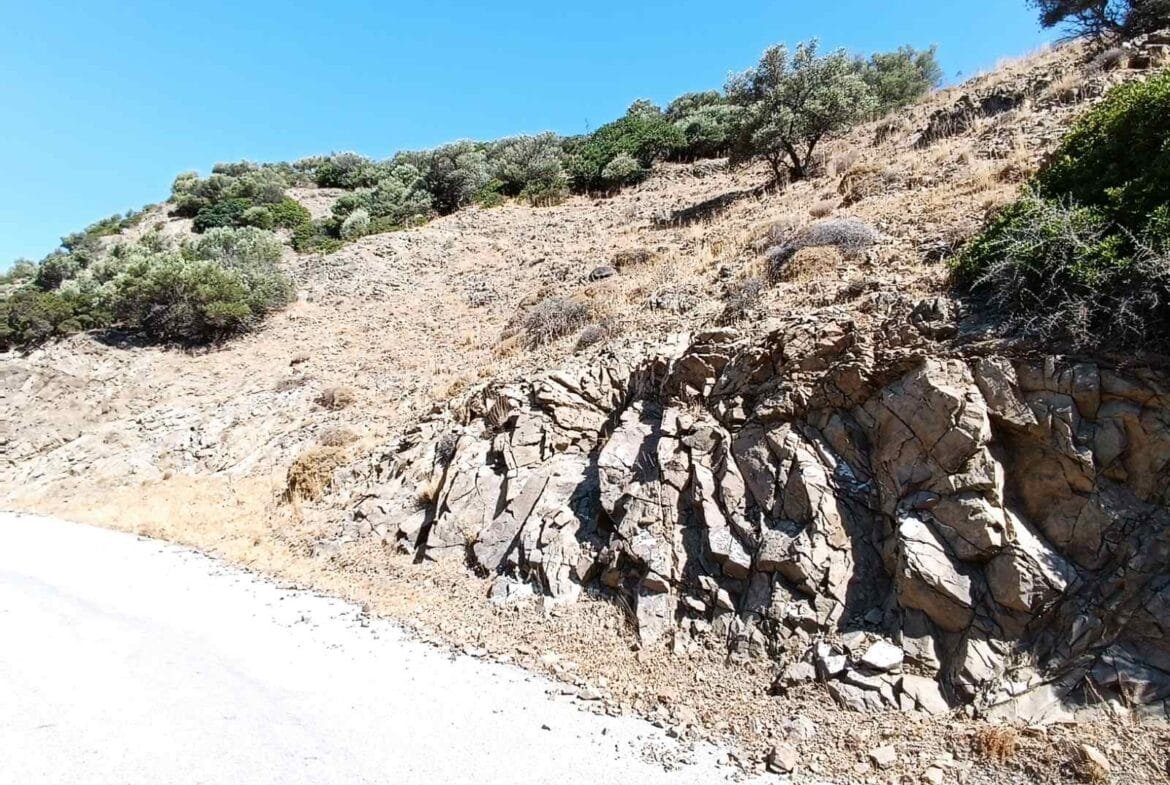 Five plots in the area of Triopetra.
