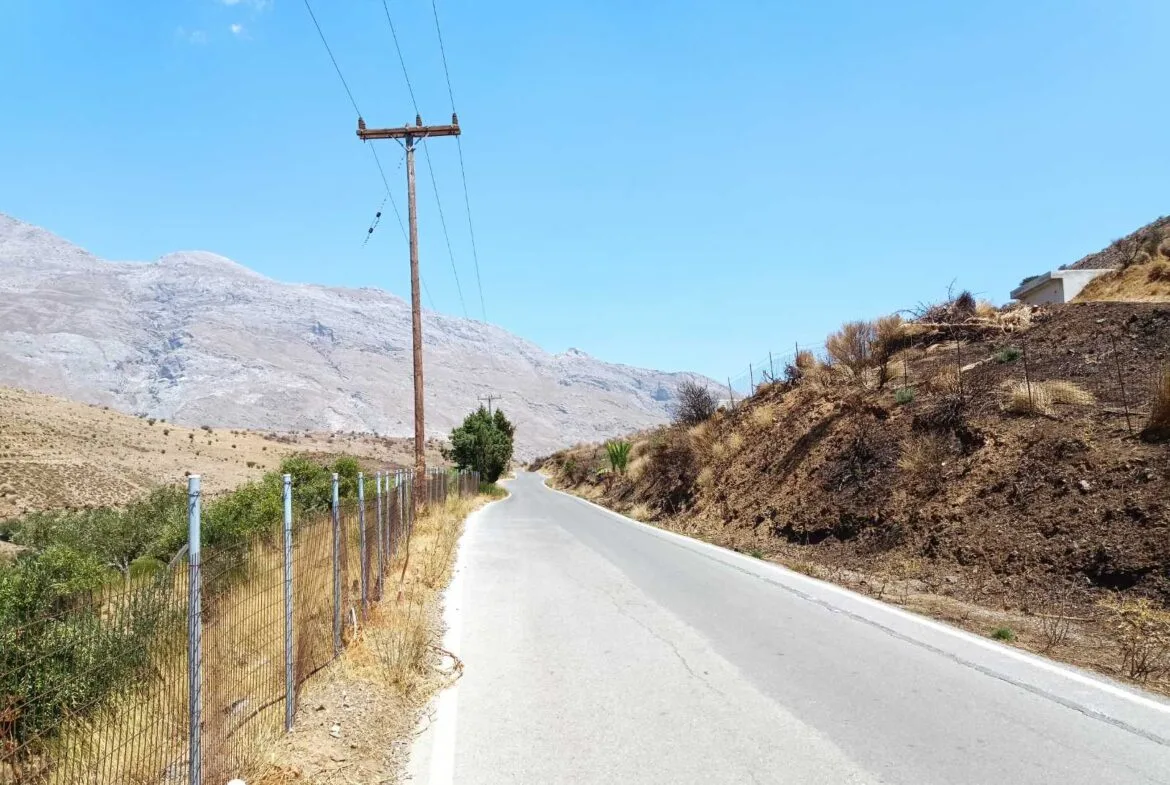 Budget plot for sale in Sactouria.