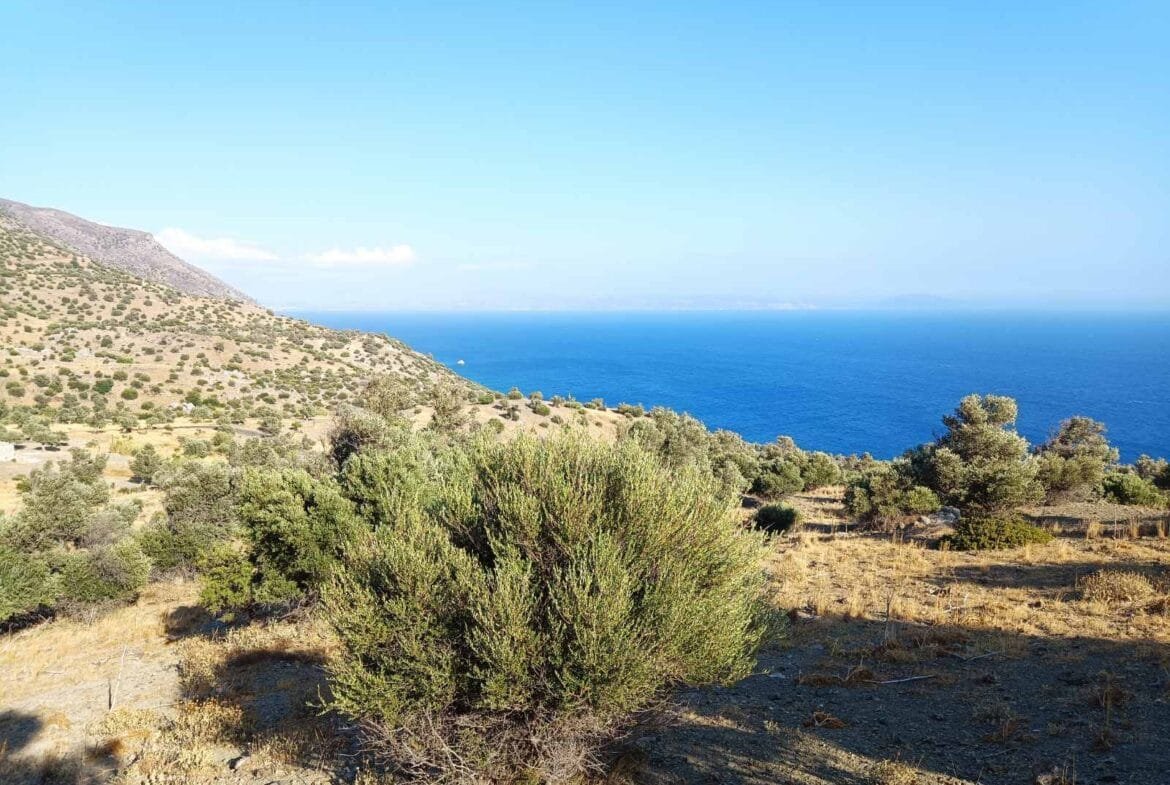 Plot of 5.700 sq.m. in Agios Pavlos.
