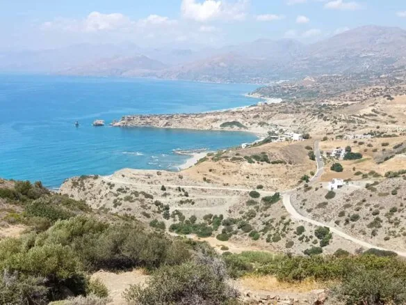 Plot of 19.000 sq.m. above the magnificent dunes of Agios Pavlos.