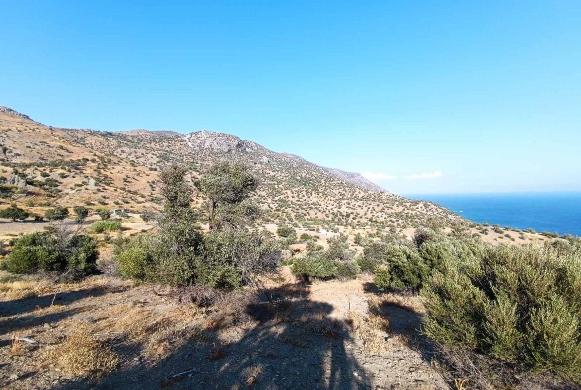 Plot of 5.700 sq.m. in Agios Pavlos.