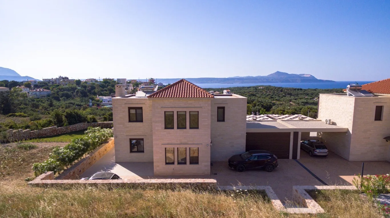 Delina stone villa in Plaka, Chania.