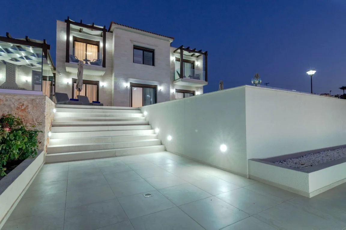 Delina stone villa in Plaka, Chania.