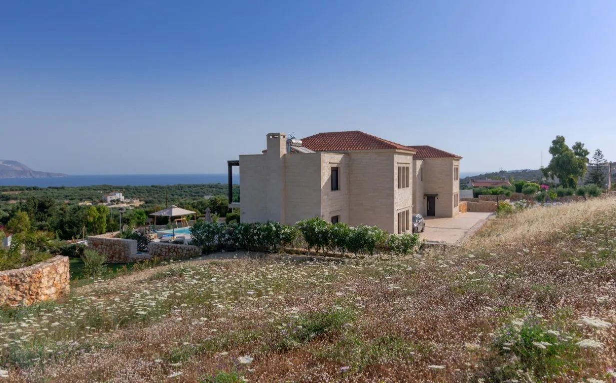Delina stone villa in Plaka, Chania.