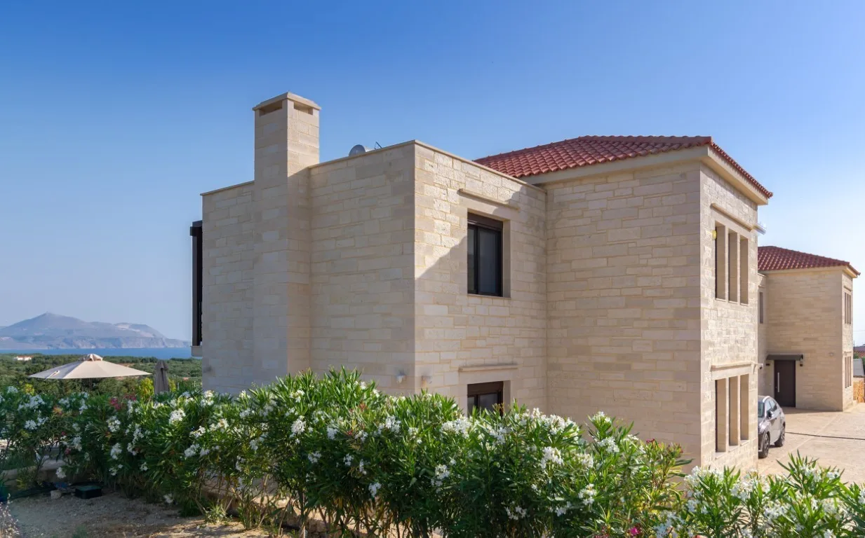 Delina stone villa in Plaka, Chania.