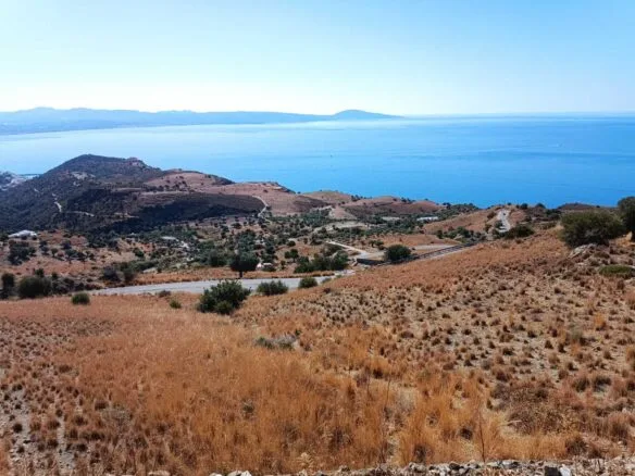 Plot of 4.161,83 sq.m. on the way to Agios Georgios beach.