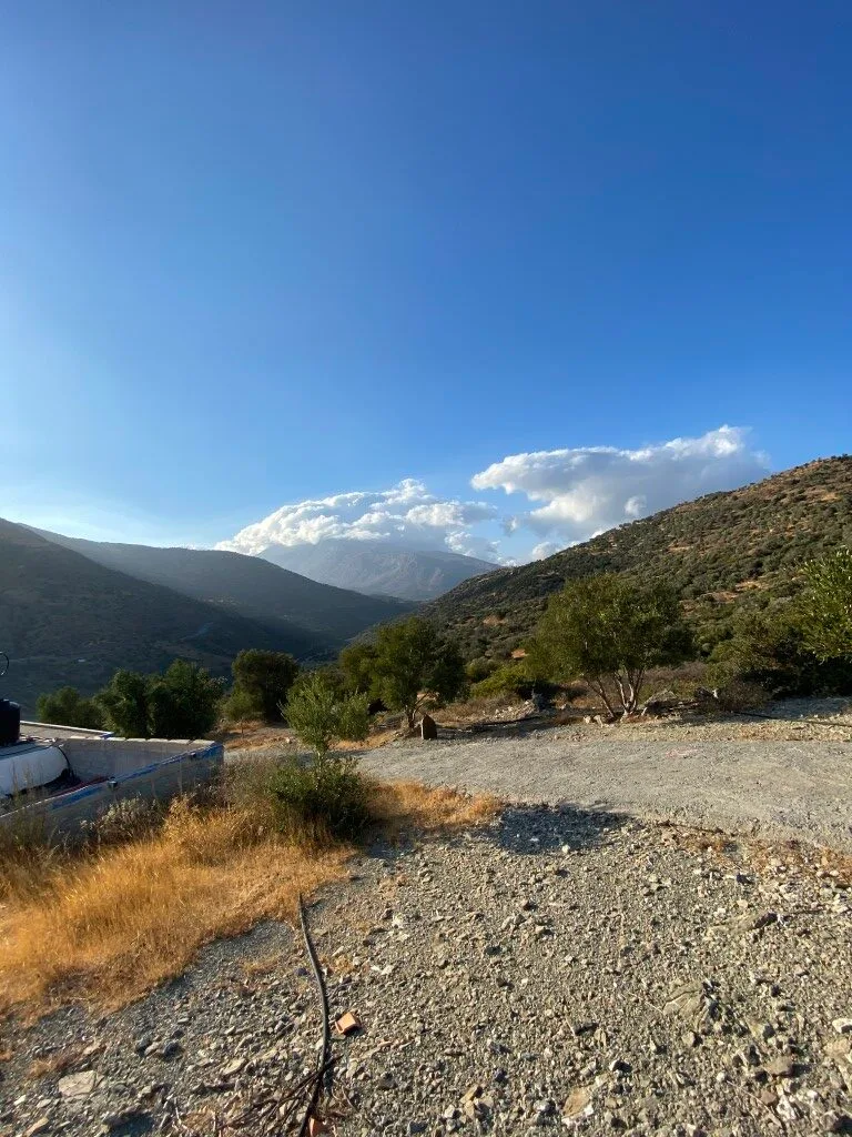 14.173 sqm plot with house for sale.