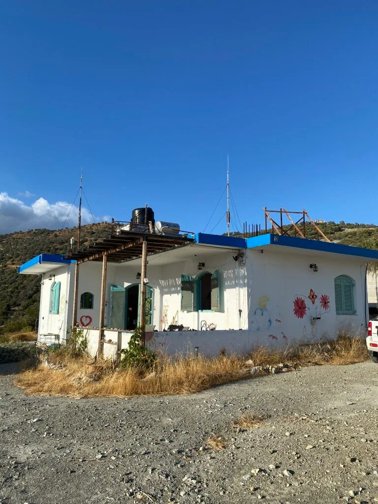 14.173 sqm plot with house for sale.