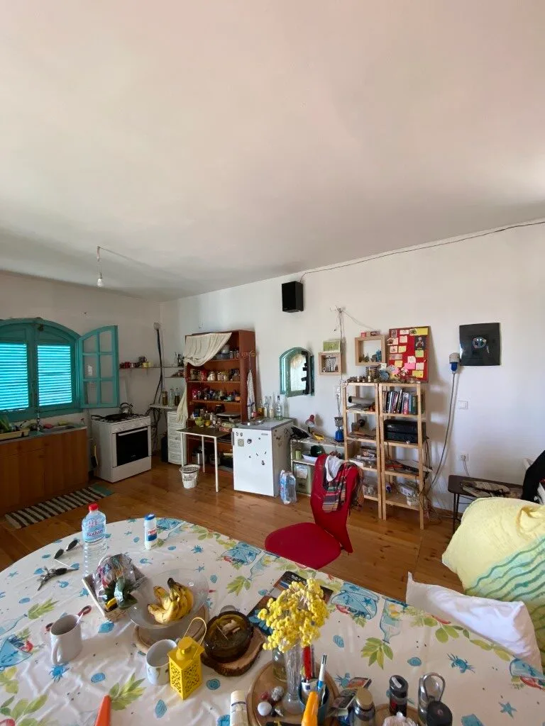 14.173 sqm plot with house for sale.