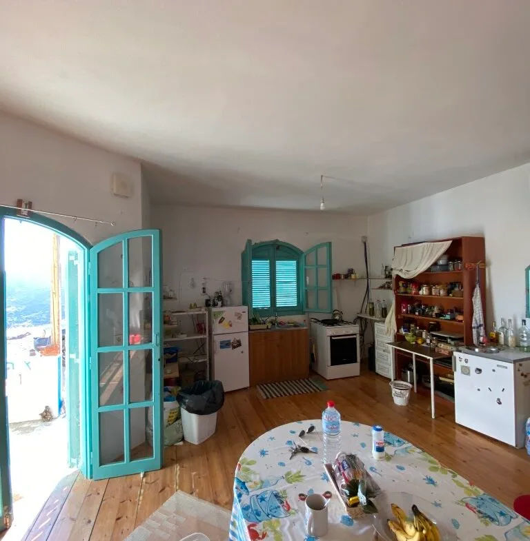 14.173 sqm plot with house for sale.