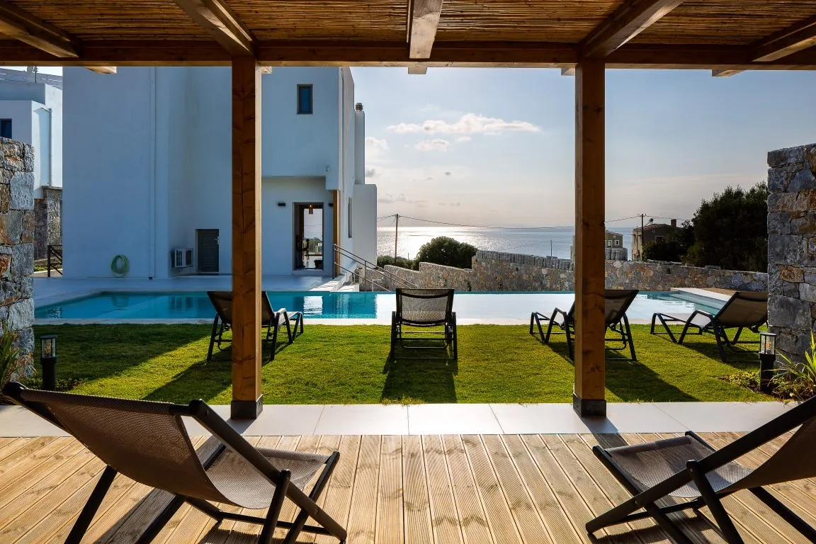 Villa Theano in Triopetra.