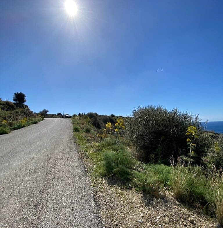 Plot of 4.068,16 square meters on the way to Agios Georgios.