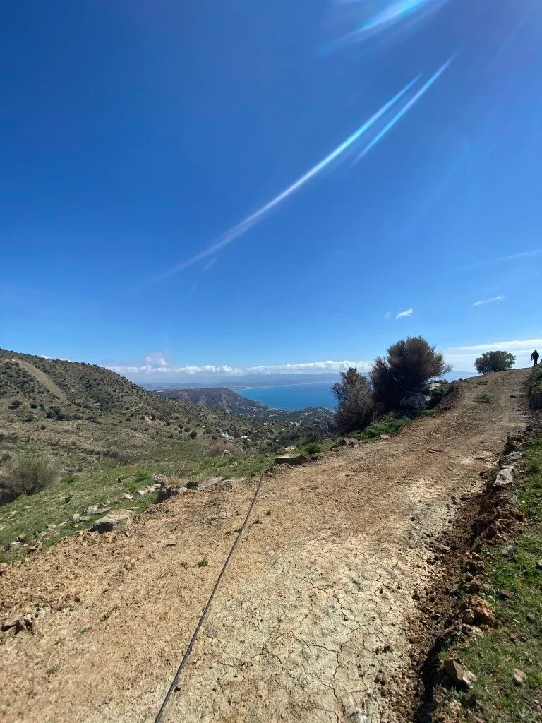 Plot of 5.582,43 sq.m. in the area of Melampes.