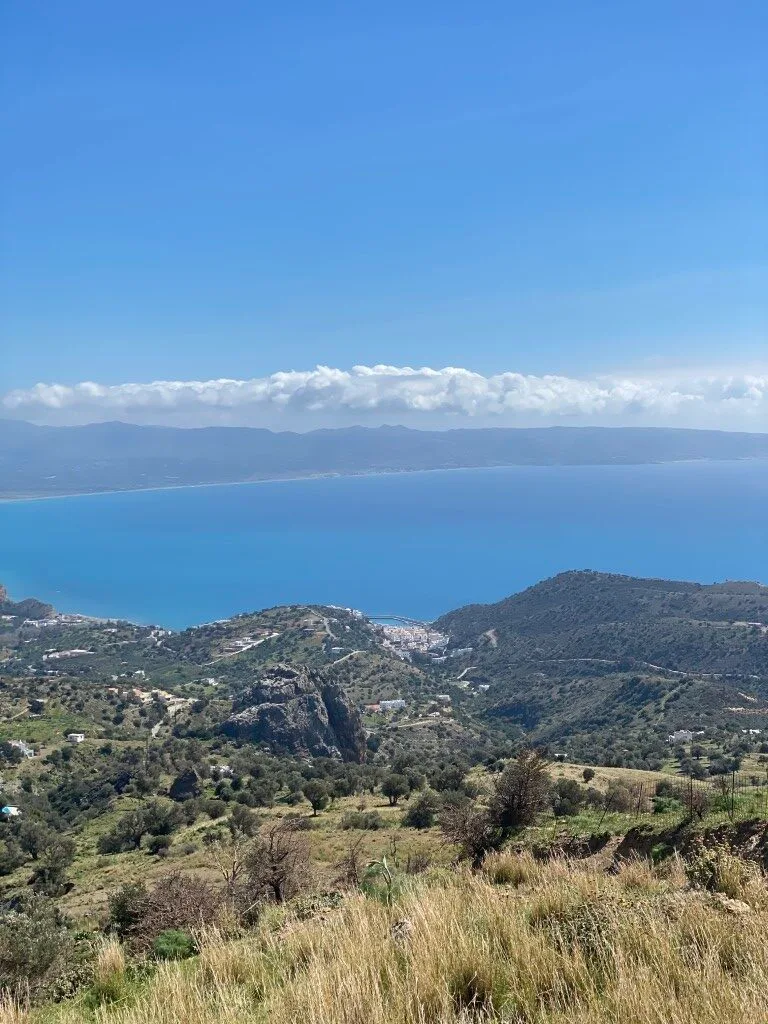 Plot of 5.582,43 sq.m. in the area of Melampes.