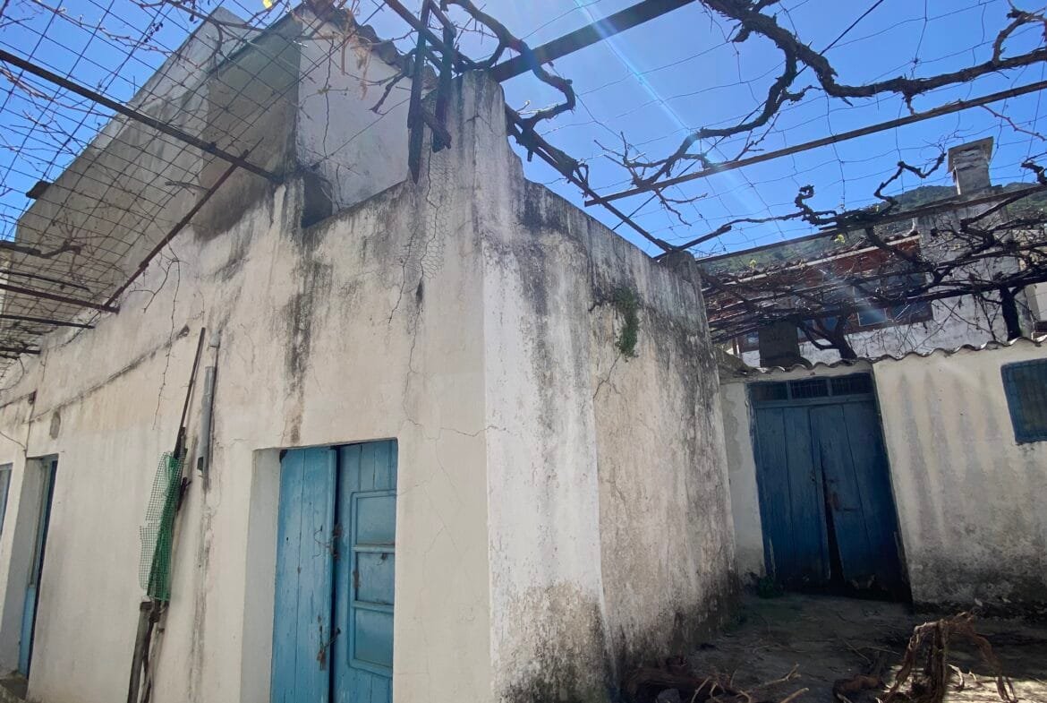 Three-storey building in Melampes.