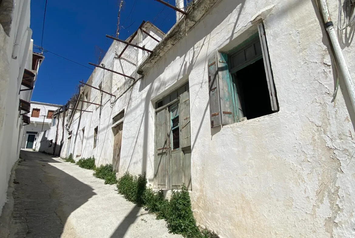 Three-storey building in Melampes.