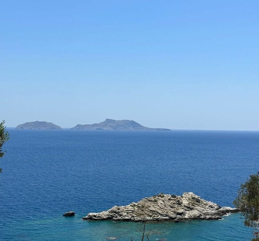 Plot of 4.136,52 square meters in Prasonisi.