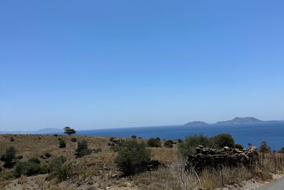 Plot of 5.011 sqm in Agios Pavlos.
