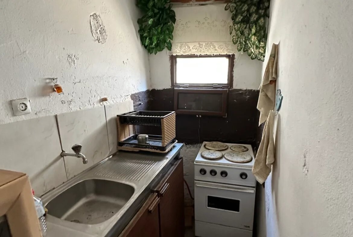 Traditional house of 100 sqm for sale in Agia Galini.