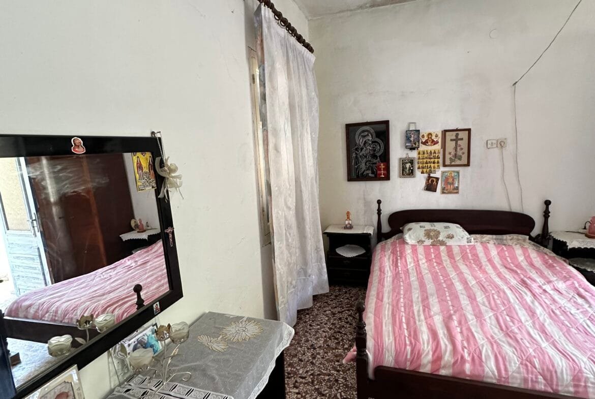 Traditional house of 100 sqm for sale in Agia Galini.