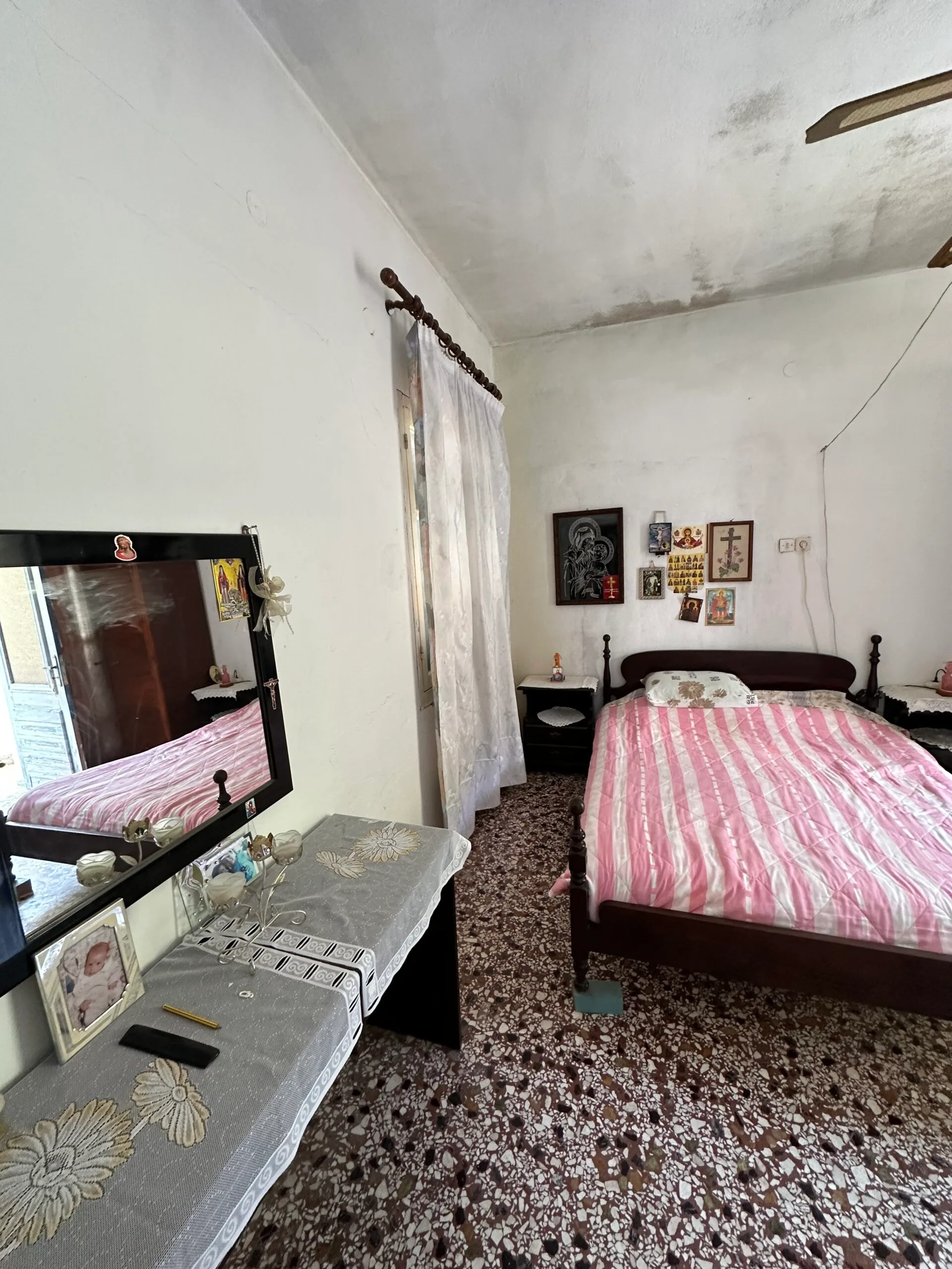 Traditional house of 100 sqm for sale in Agia Galini.