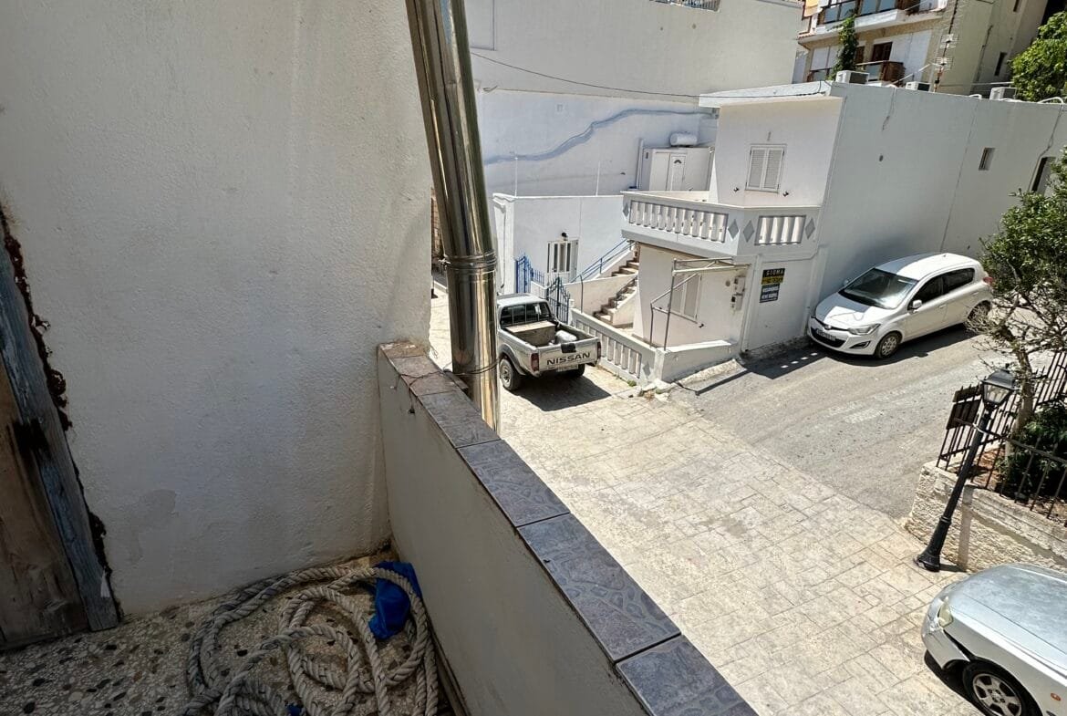 Traditional house of 100 sqm for sale in Agia Galini.
