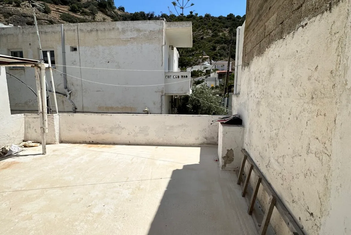 Traditional house of 100 sqm for sale in Agia Galini.