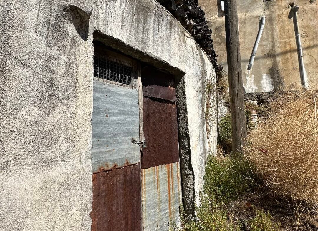 Old house of 100 square meters in Kentrochori.