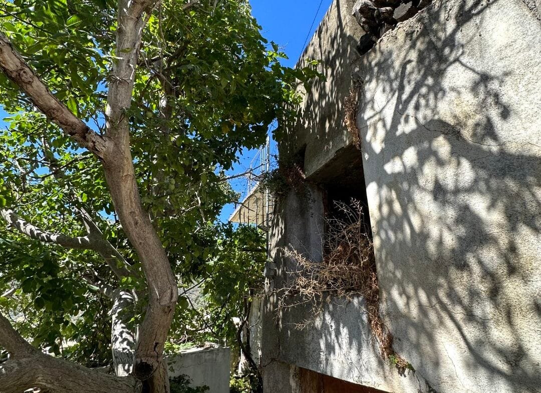 Old house of 100 square meters in Kentrochori.